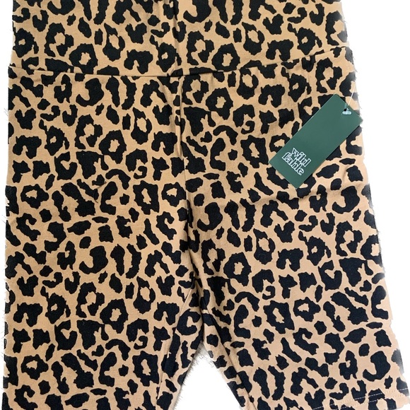 Leopard Print Bike Shorts High Rise Stretch Wild Fable Size Medium - Picture 2 of 8